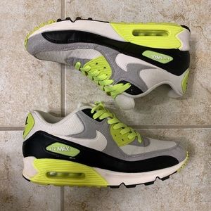 Nike Air Max 90 (2011 Edition)